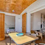 Panoramic Sea Views *