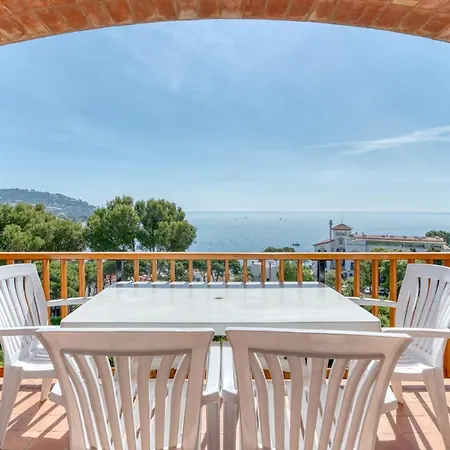 Panoramic Sea Views