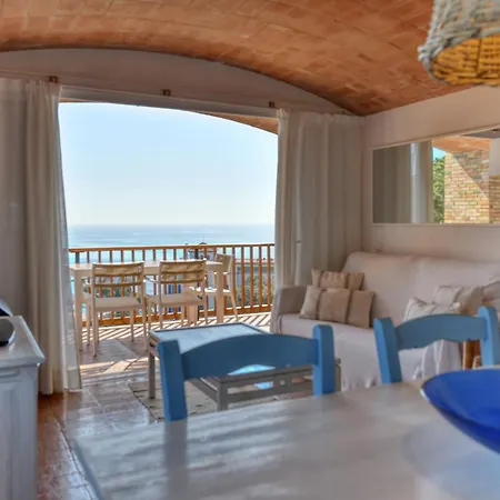 Panoramic Sea Views Apartment