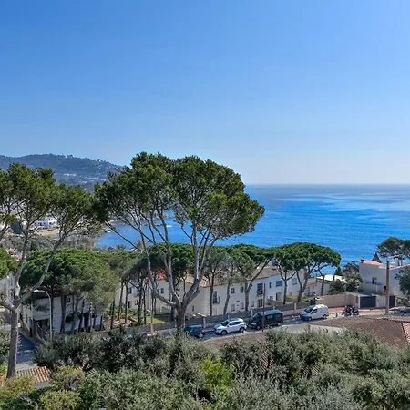 Panoramic Sea Views شقة *