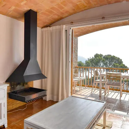 Panoramic Sea Views