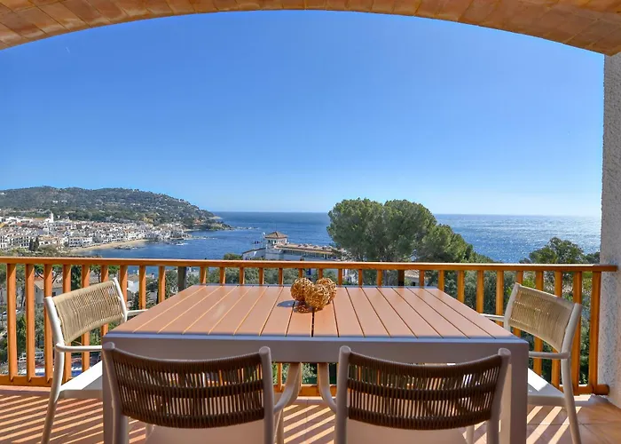 Panoramic Sea Views