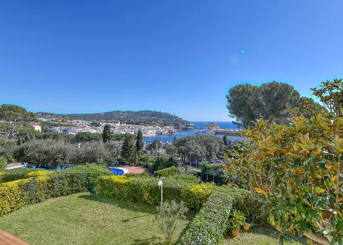 Panoramic Sea Views